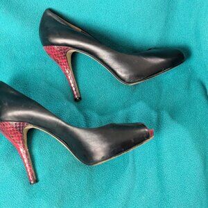 Max Studio Black Open Toe Leather Pump with Red Heel Women's size 7.5M